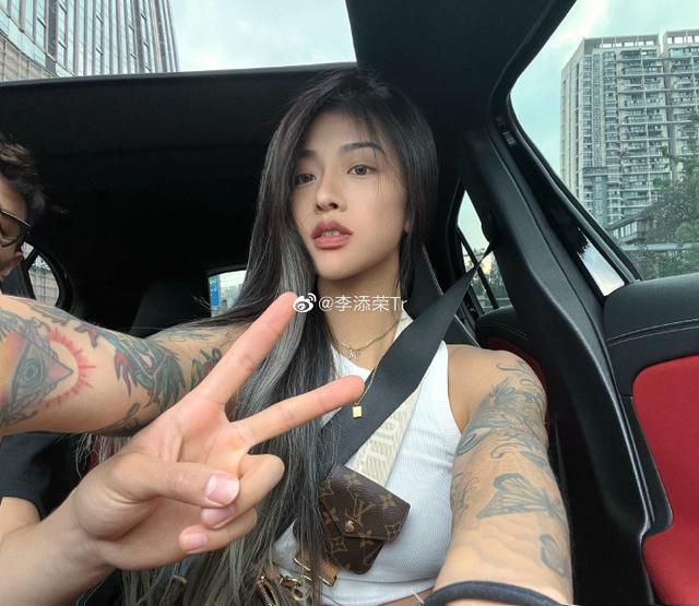 色婷婷久久综合中文久久蜜桃
